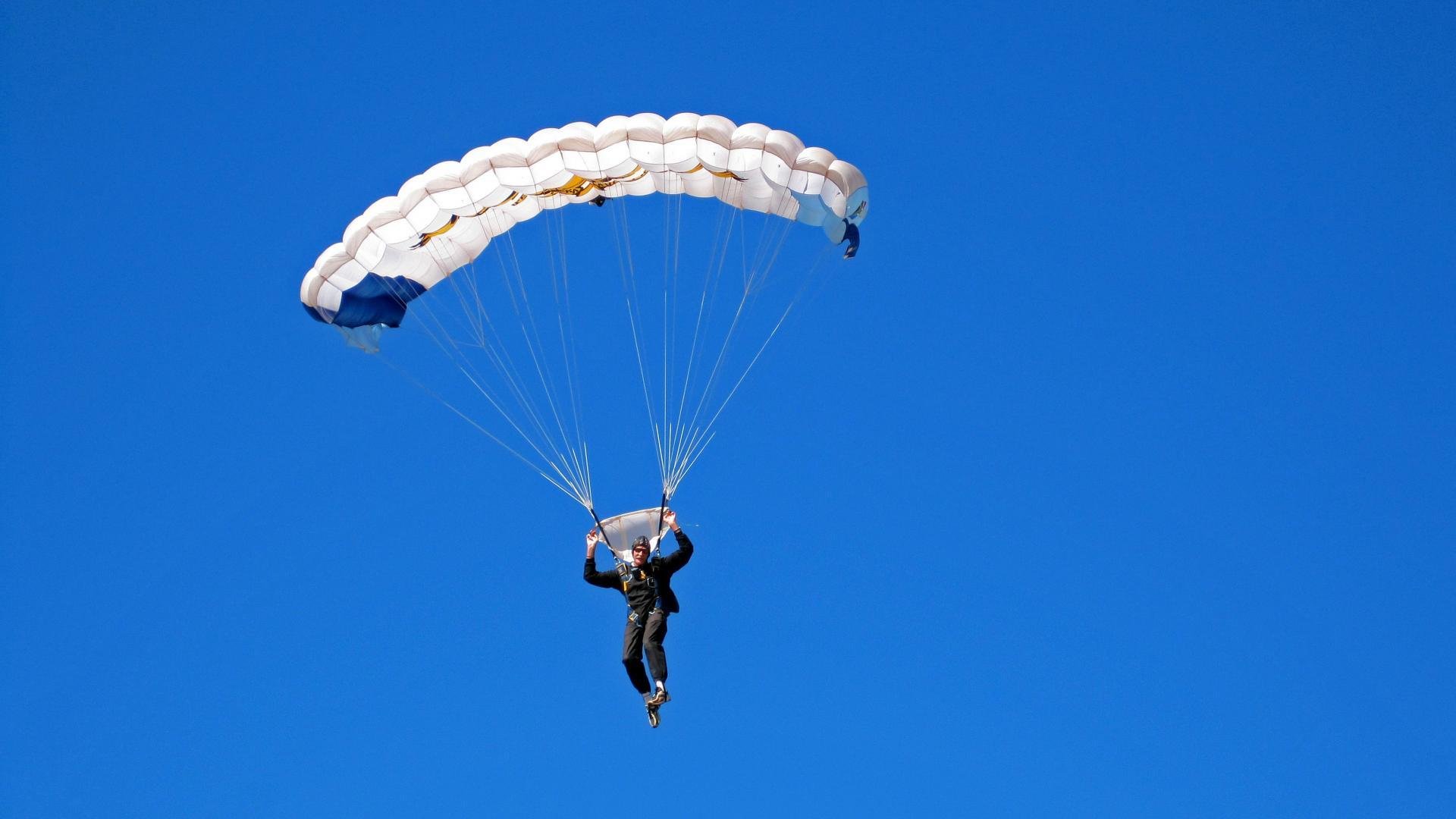 开云平台-墨西哥的赛场狂欢文化，墨西哥狂欢节介绍
